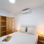 Deluxe 公寓